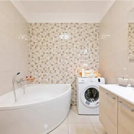 Villa Milica Near For 8 People With Private Pool & Kids Playground - Pet Friendly Labin (Istria)