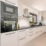 Milica Near For 8 People With Private Pool & Kids Playground - Pet Friendly Villa